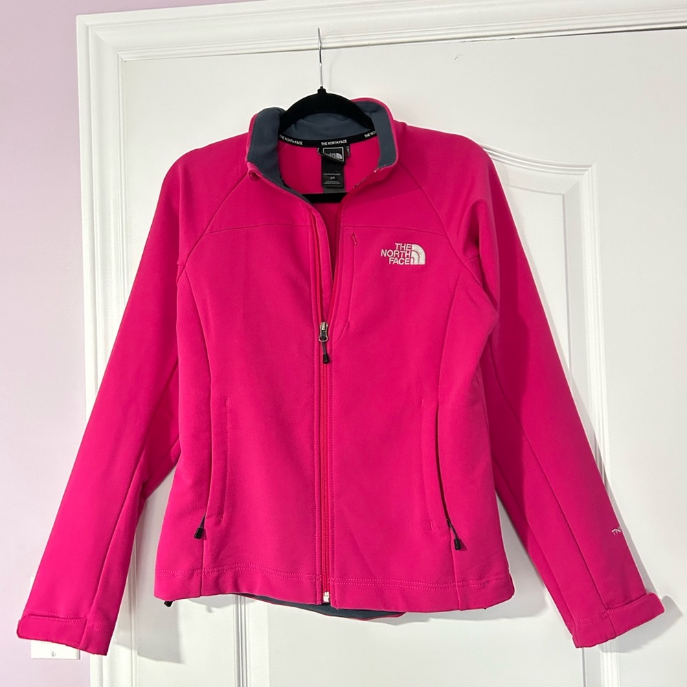 The North Face Women's Vibrant Pink TNF Apex Jacket